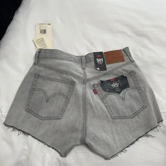 BRAND NEW LEVI JEAN SHORTS--TAGS STILL ON - Picture 2 of 2